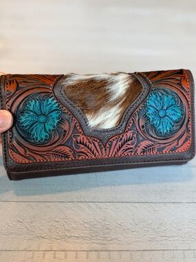 Trinity Ranch Floral Tooled and Hair-On Cowhide Collection Wallet Coffee